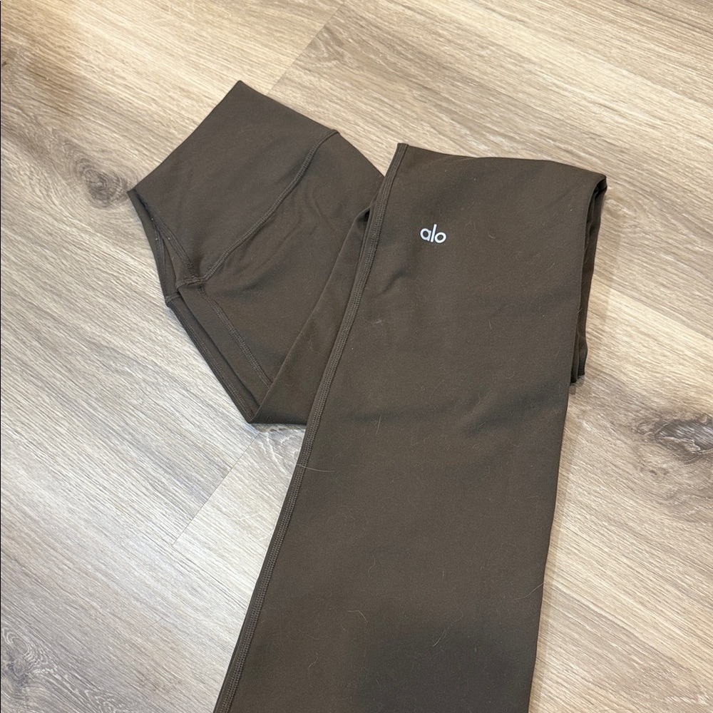 ALO Yoga bootcut/flare leggings brown, size M